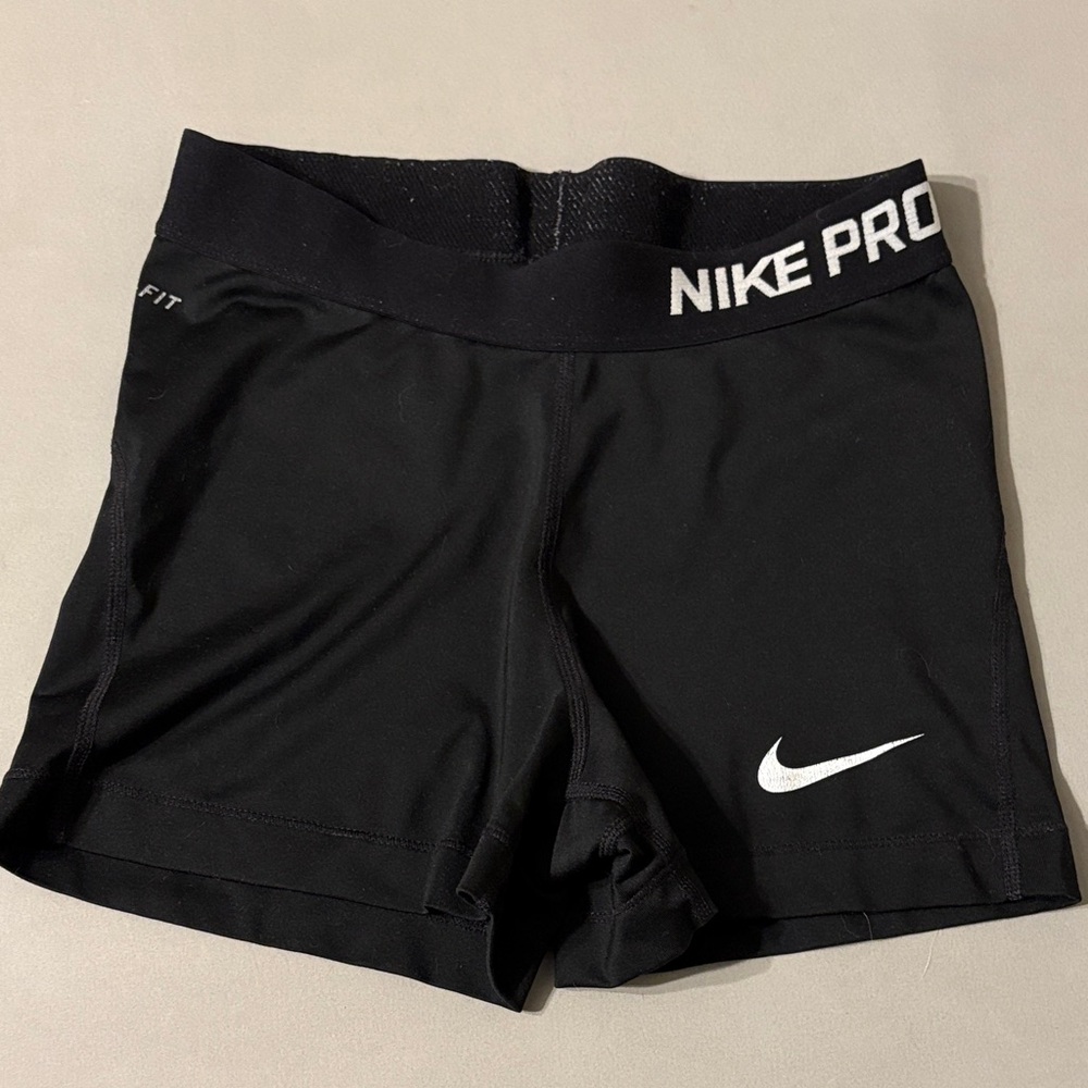 Nike Pro Women's Black Athletic Shorts
